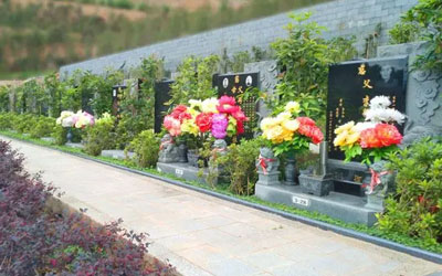 昆明陵园墓地风水怎么选择？