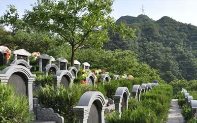 公墓信息网提醒您买墓地别忘看“三证一照”