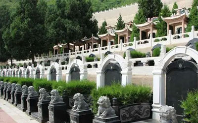 选择昆明公墓的时候往往需要考虑到许多方面的问题