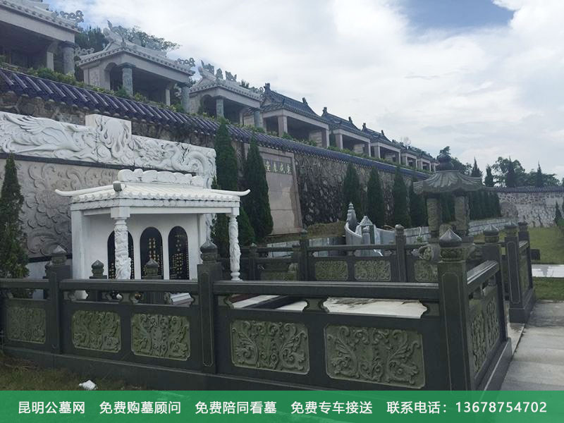 为什么选墓地要遵循前朝后靠左右抱的原则 为什么选墓地要遵循前朝后靠左右抱的原则