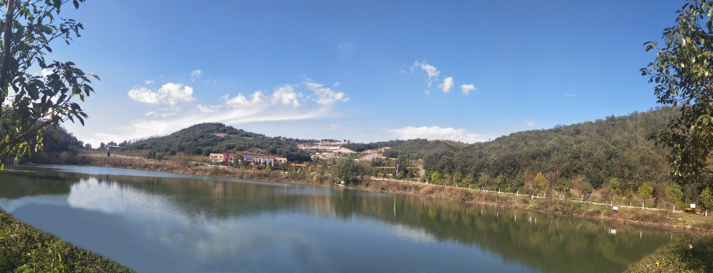 昆明晋福古园公墓湖光山色 昆明晋福古园公墓湖光山色