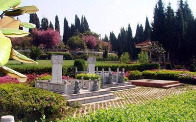 昆明陵园联系电话,公墓有哪几家