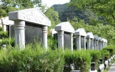 遇到祖孙三代属相相同的情况怎么选择墓地