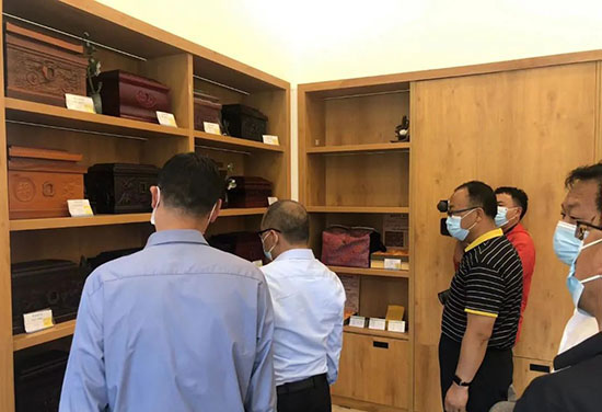 云南省民政厅林辉副厅长到兰坪县考察调研殡葬改革 云南省民政厅林辉副厅长到兰坪县考察调研殡葬改革