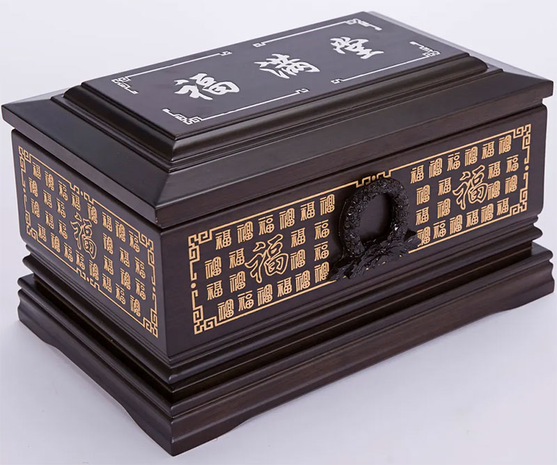 昆明市殡仪馆两千多个骨灰盒无人认领