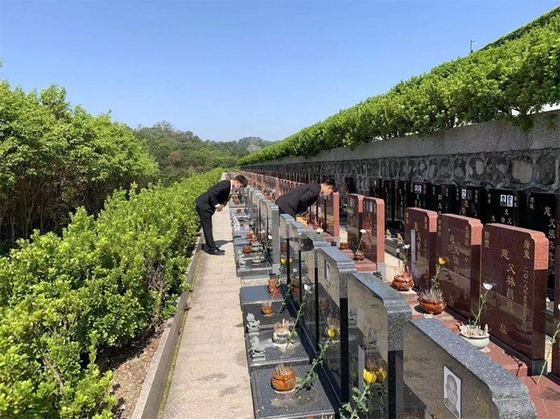 深圳墓位每平方米卖20万 现有墓穴恐不够用10年 深圳墓位每平方米卖20万 现有墓穴恐不够用10年