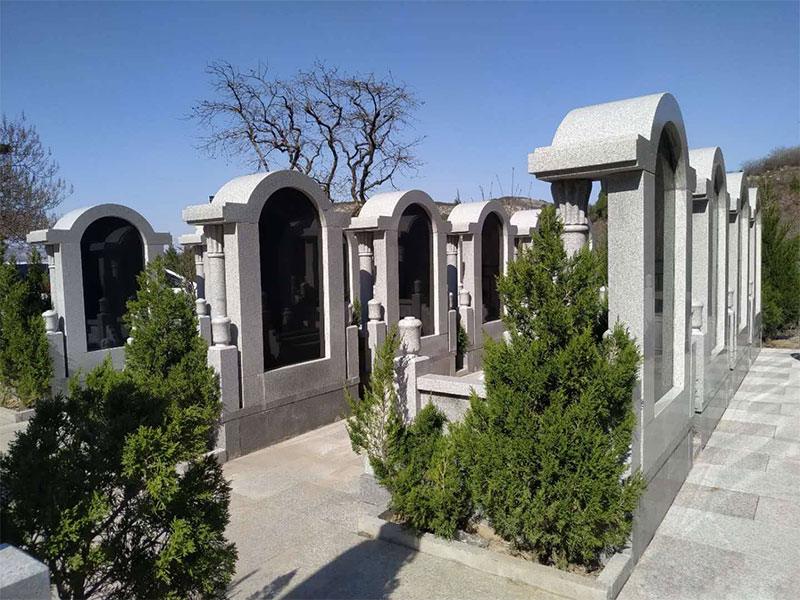 《中国殡葬事业发展报告》显示多地现有墓穴仅够10年