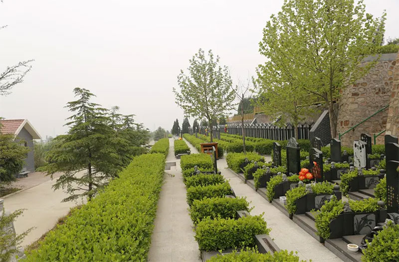 赋予殡葬从业者更多的尊重 赋予殡葬从业者更多的尊重