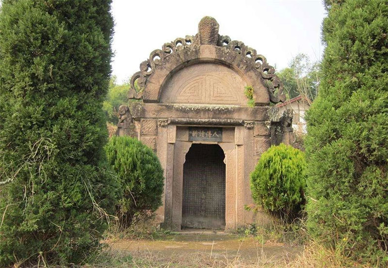 十个贵坟九个高是什么意思,坟墓风水注意事项 十个贵坟九个高是什么意思,坟墓风水注意事项