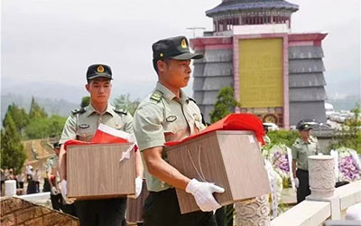 阳宗海举行历史遗留军人墓集中迁葬入园仪式【图片】