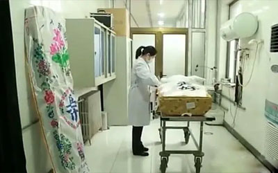 遗体整容师，据说月薪高达5万，但却始终无人成功应聘