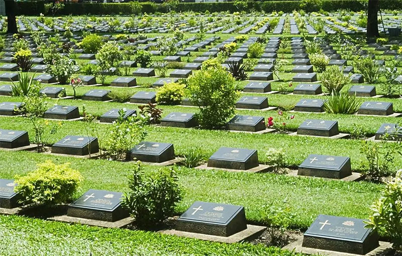 昆明公墓中的单穴和双穴如何理解，怎样选择