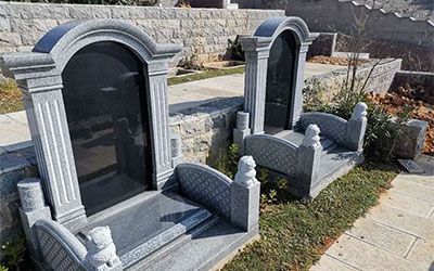 如何选择公共墓地