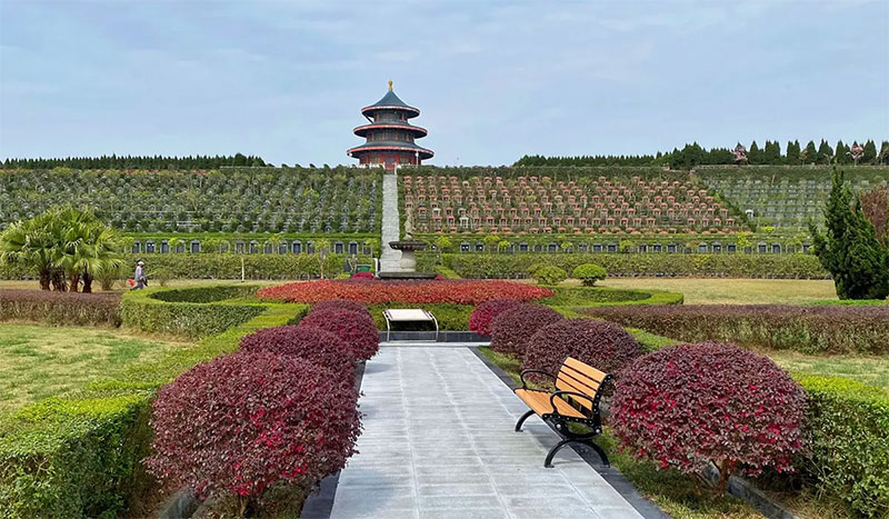 给老人买墓地要注意什么问题 给老人买墓地要注意什么问题