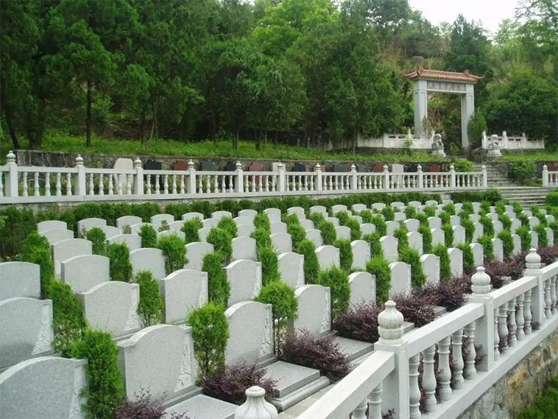 昆明购买墓地朝向要怎么选择 昆明购买墓地朝向要怎么选择