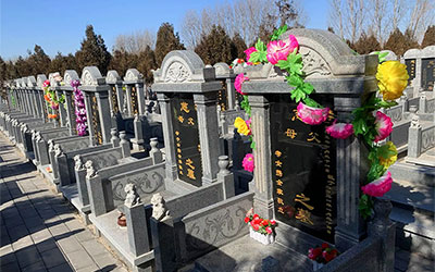 哪种墓地风水好(什么样的坟地风水好)