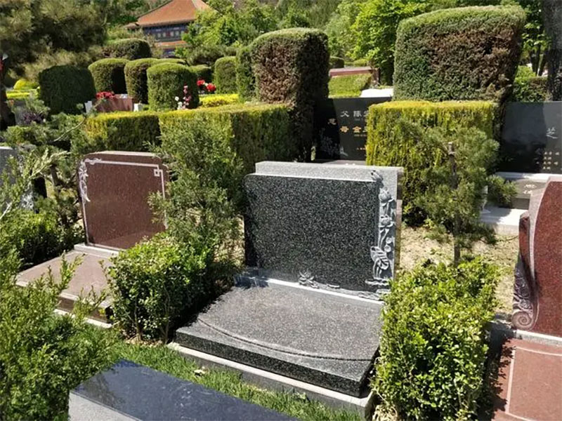 在公墓里选墓地，有什么禁忌