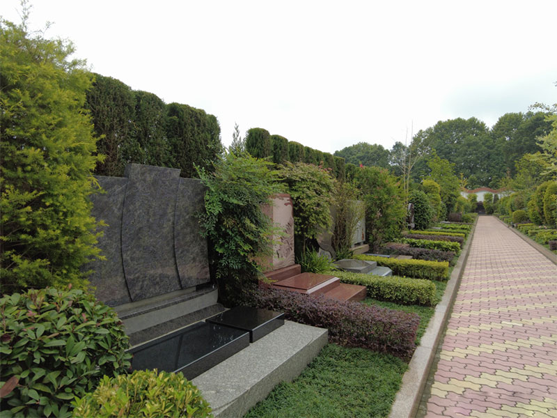 买墓地需要缴纳哪些费用 买墓地需要缴纳哪些费用
