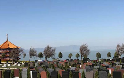 昆明祥和陵园每个墓区的环境如何？墓园的价格怎么样？