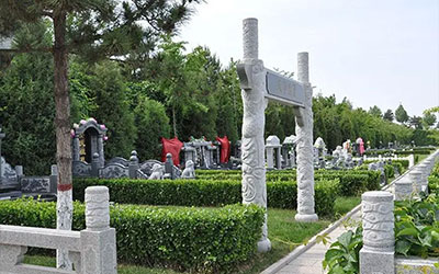 公墓信息网教你看墓地风水