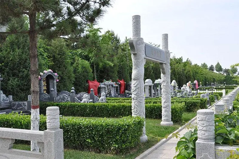 公墓信息网教你看墓地风水