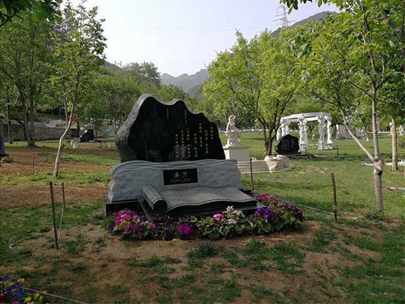 墓地选购攻略：如何根据自身需求和经济情况选购适合的墓地？