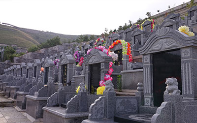 买公墓怎样才能得到实惠的墓地价格？