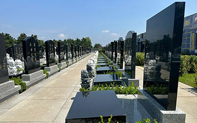 公墓里如何选择墓穴？