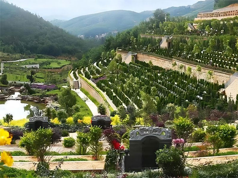 如何挑选到经济实惠的墓地