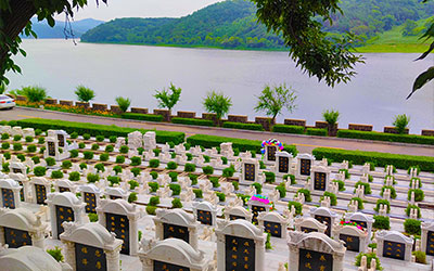 选择墓地了解这三个关键因素就可以了