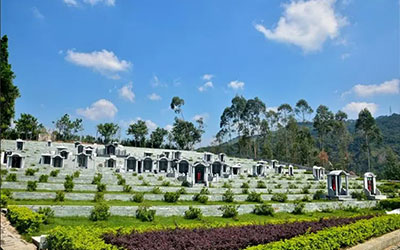 墓地朝向哪个方向好？墓地风水选择