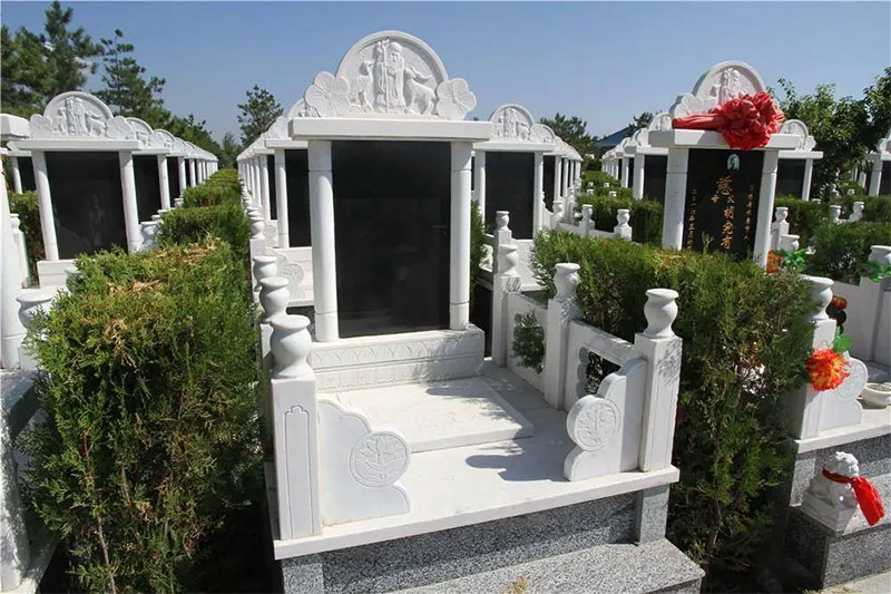 昆明墓园墓穴水势怎么选