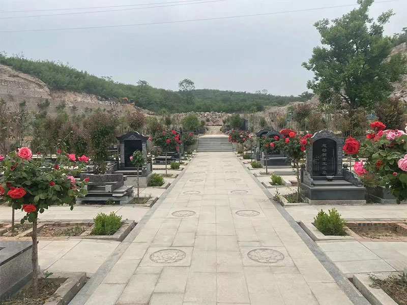 公墓选址与风水布局：如何确保风水适宜的墓地选择指南