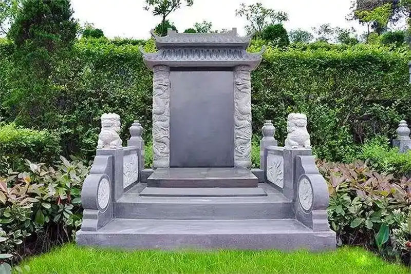 昆明墓地朝向选择：传统风水观念解析