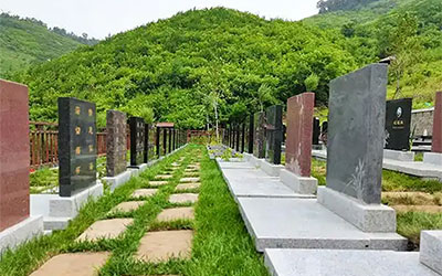 如何选择公墓？这些因素你不可忽视