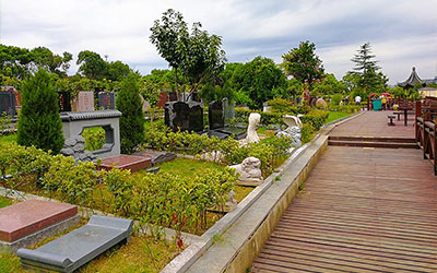 购买墓地的省钱指南：如何获得墓地的最低价格？