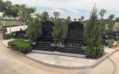 昆明墓园的墓地朝向