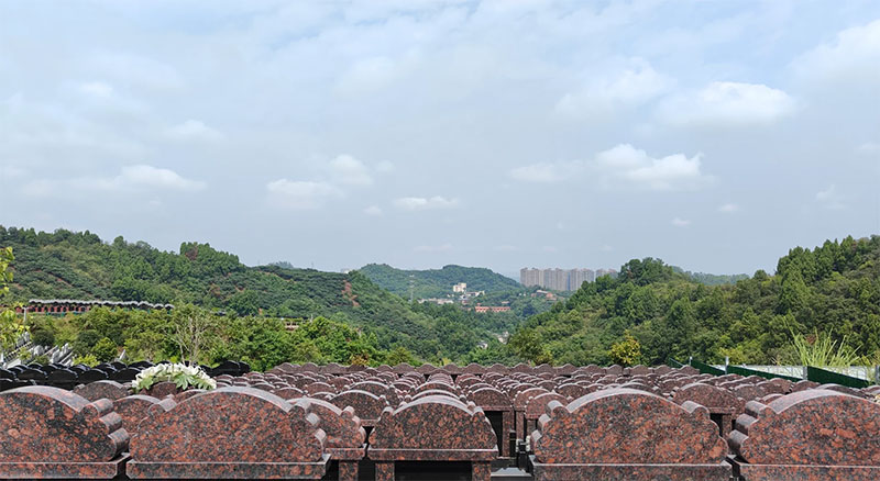 在昆明墓地里如何选择山势 在昆明墓地里如何选择山势