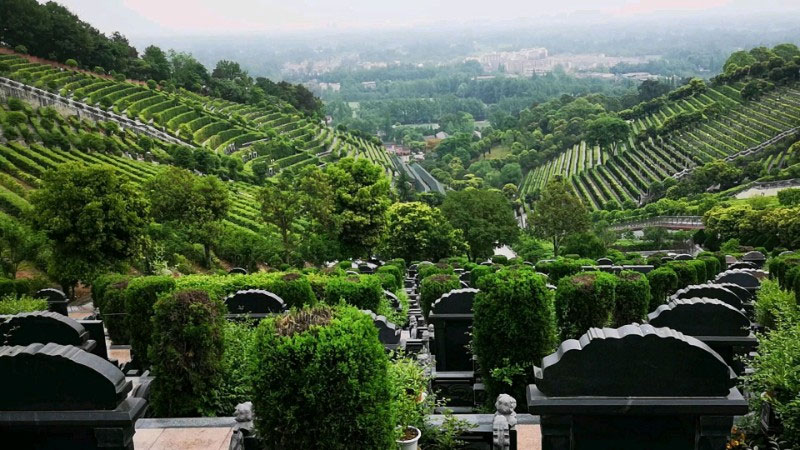 昆明公墓陵园有哪些，昆明墓地价格一览表