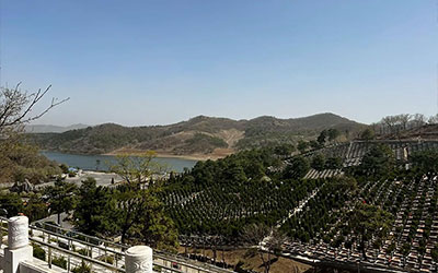 公墓选择什么位置比较好