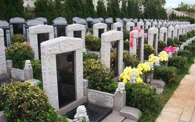 坟地立碑的风水要点