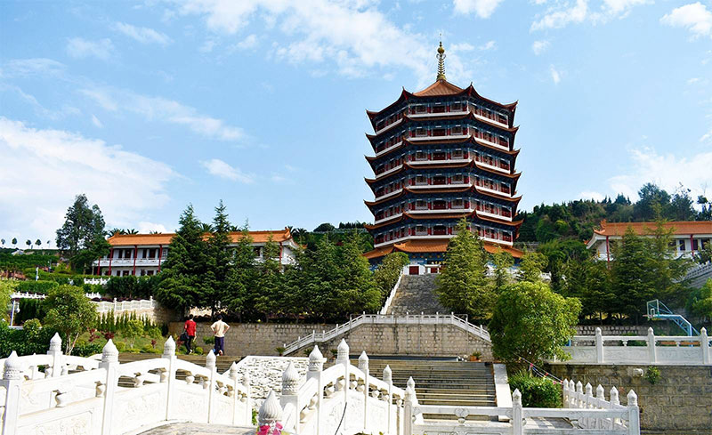 如何选择公墓中的吉穴？选择公墓墓地有什么讲究？