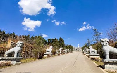 昆明青龙园公墓的风水好不好？