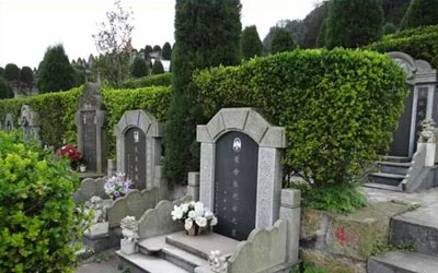 如何寻找一块吉地作为墓地