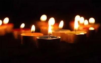 逝者的照片以及和逝者的合影应该怎么处理？