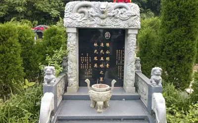 墓碑的高度有什么讲究吗？