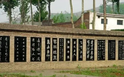 在昆明墓地建围墙有什么风水讲究