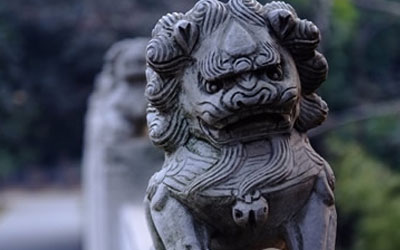 坟前放石狮子好不好