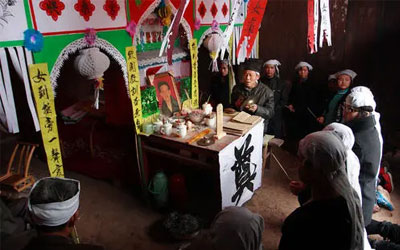 进入民国之后，中国延续已久的丧葬习俗发生了怎样的改变？