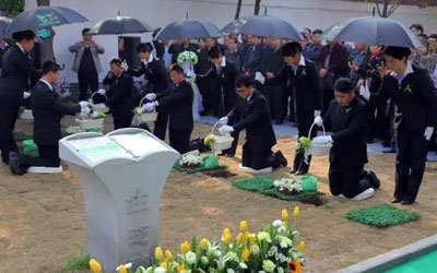 人类安葬方式：冰葬、树葬、悬棺葬